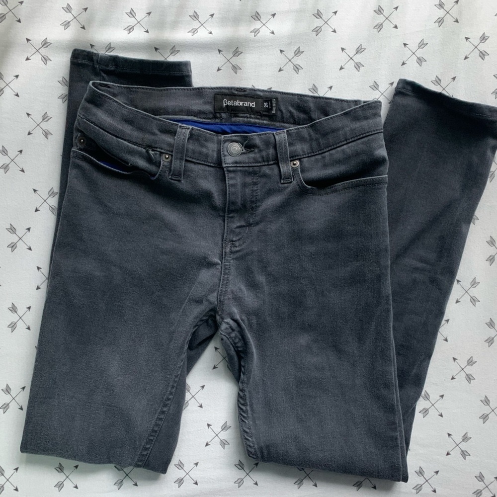 Betabrand grey travel stretch jeans, straight leg size 25 Short petite 0 2